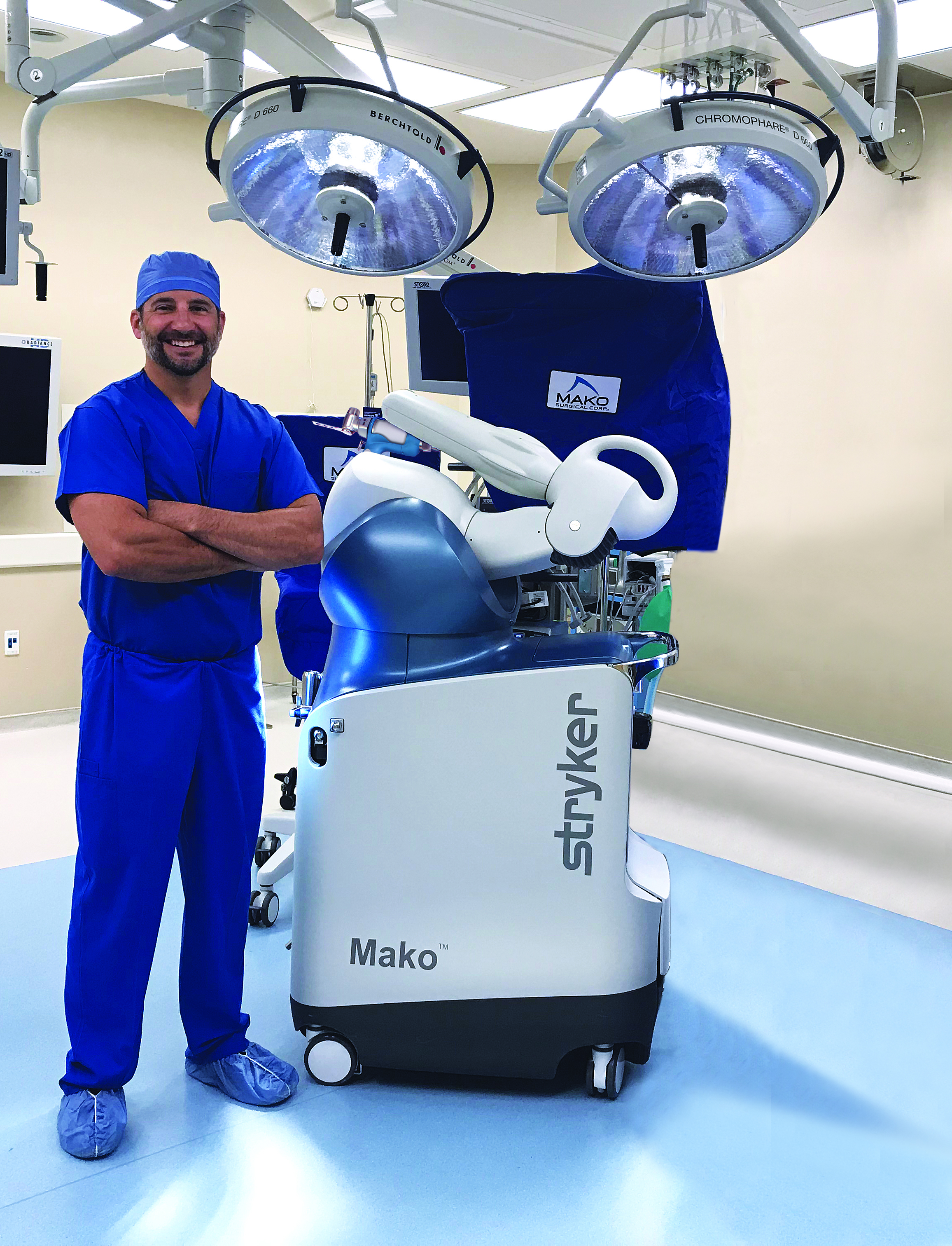 Surgeon Hits Milestone of Completing 350 Robotic Surgeries